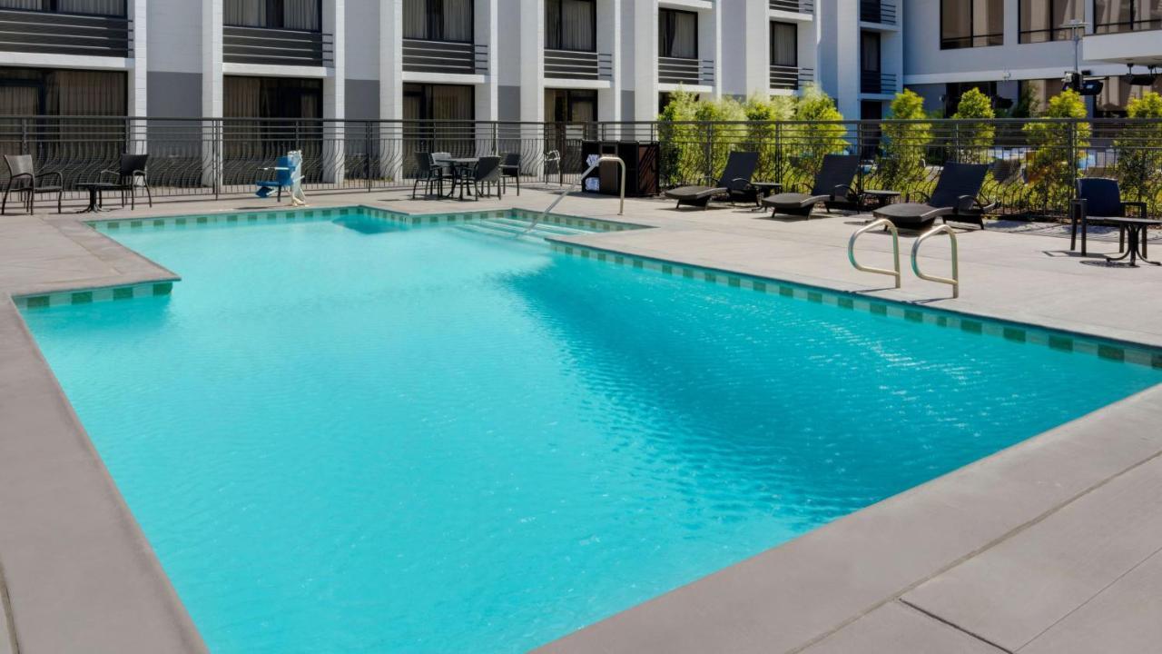 Holiday Inn San Jose-Silicon Valley, an IHG Hotel Exterior foto